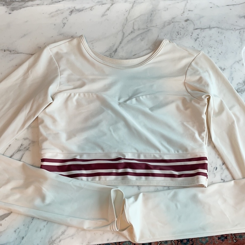 Elle Mer cropped rash guard Size Medium